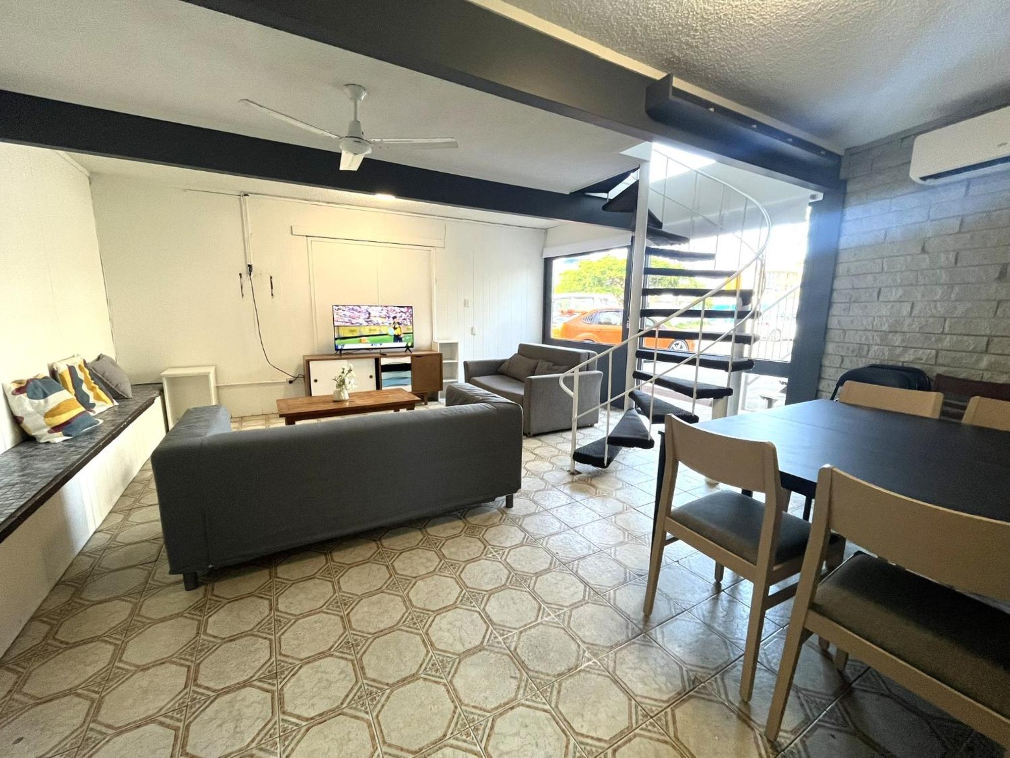 Tropicana Motel Gold Coast Zewnętrze zdjęcie